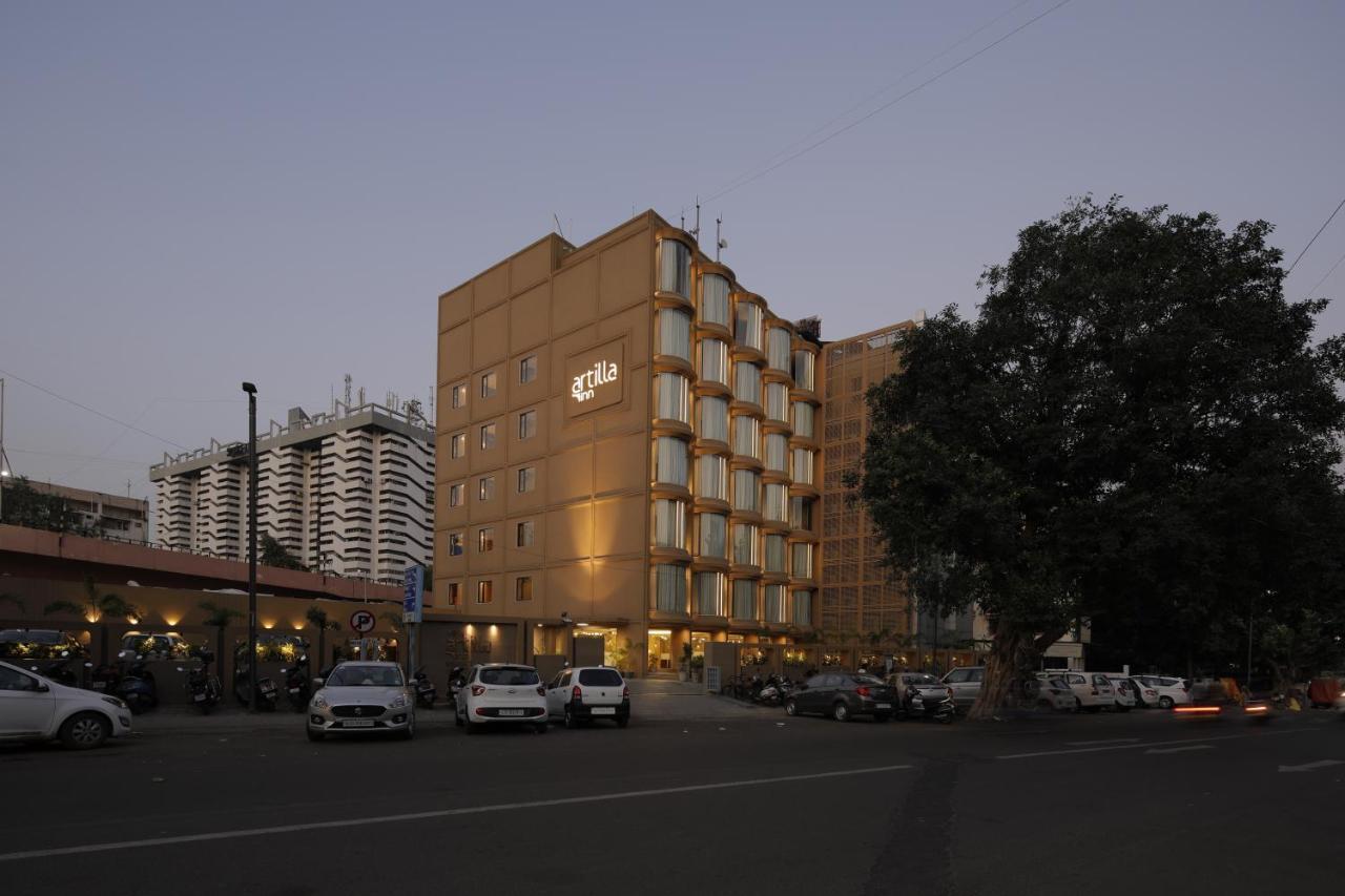 Artilla Inn Ahmedabad Exterior photo